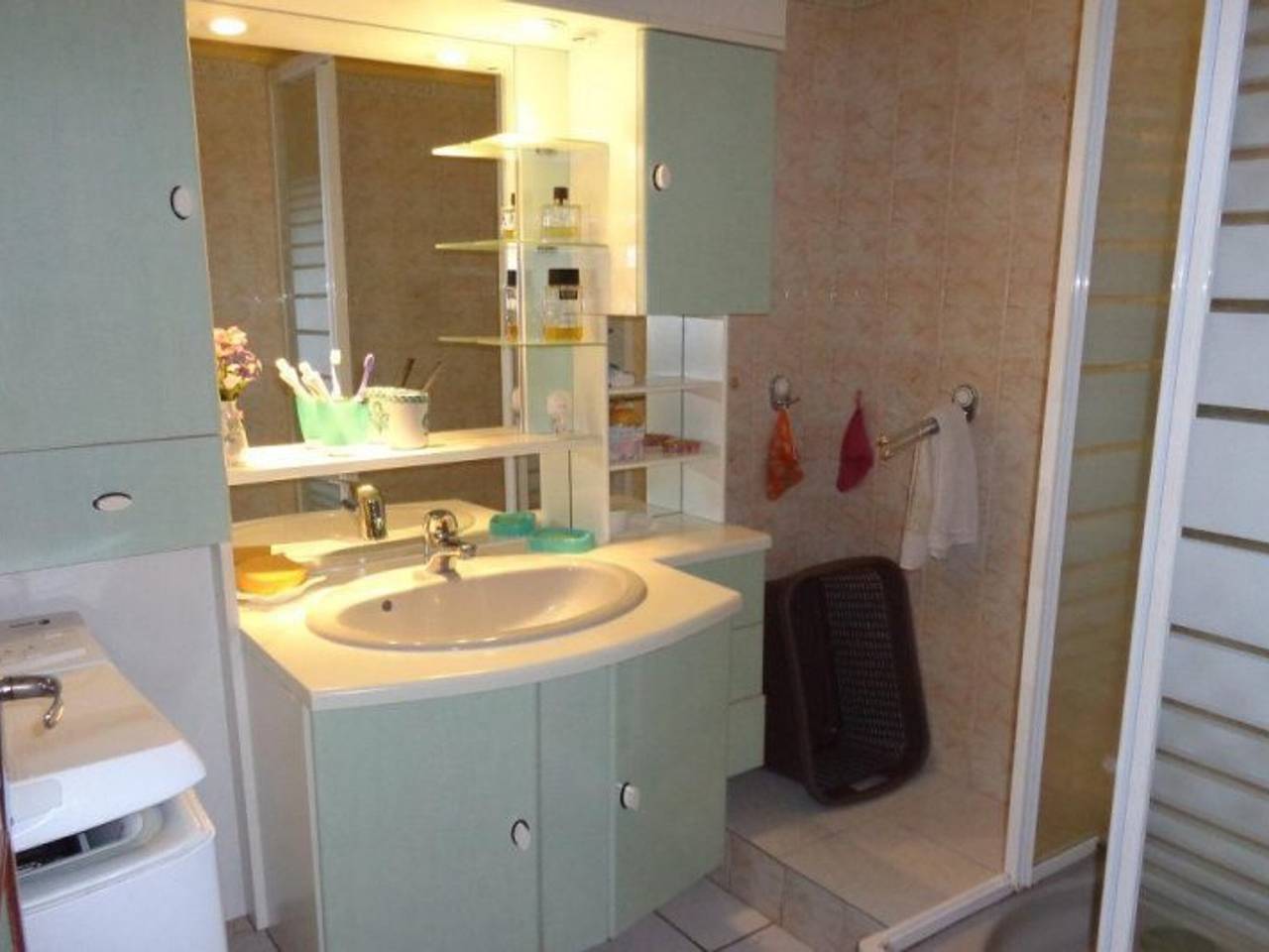 Appartement entier, Appartement F3 avec garage et loggia, 4 couchages, proche Thermes et centre-ville, Amélie-les-Bains in Amélie-les-Bains-Palalda, Région de Céret