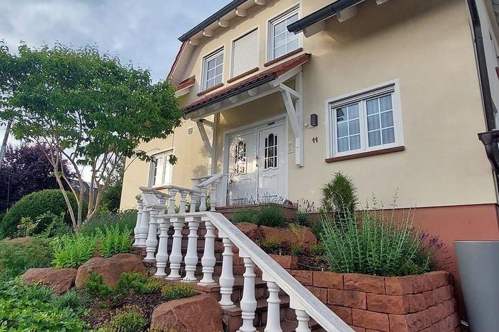 Ferienwohnung für 4 Personen, mit Balkon in Busenberg