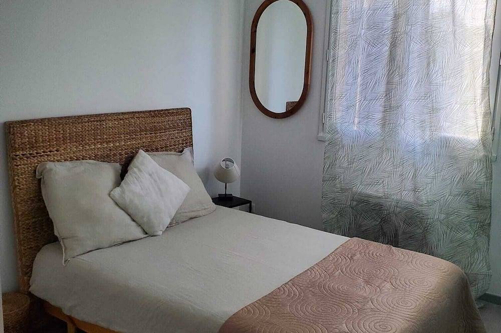Apartamento entero, Modern, fully-equipped apartment in L'Isle-Jourdain, Gers
