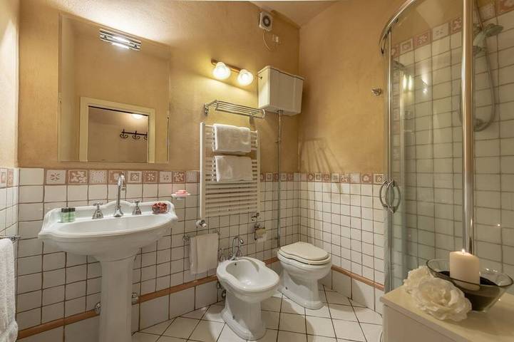 Ganze Wohnung, Apartment in einer historischen Villa: Aussicht & authentische Gastfreundschaft in Siena in Siena, Siena und Umgebung2