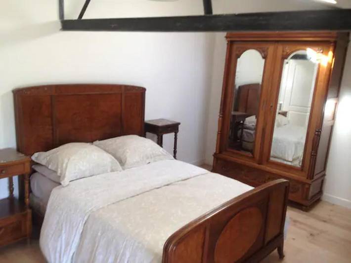 Location de vacances pour 8 personnes, avec piscine ainsi que jardin et vue, adapté aux familles à Dœuil-sur-le-Mignon - 3