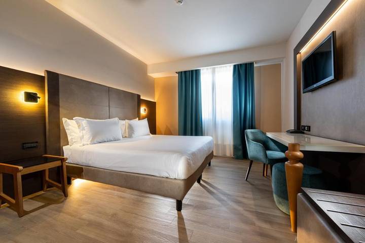 Apartahotel para 3 personas, con Jacuzzi y Terraza además de Jardín y Piscina en Venecia