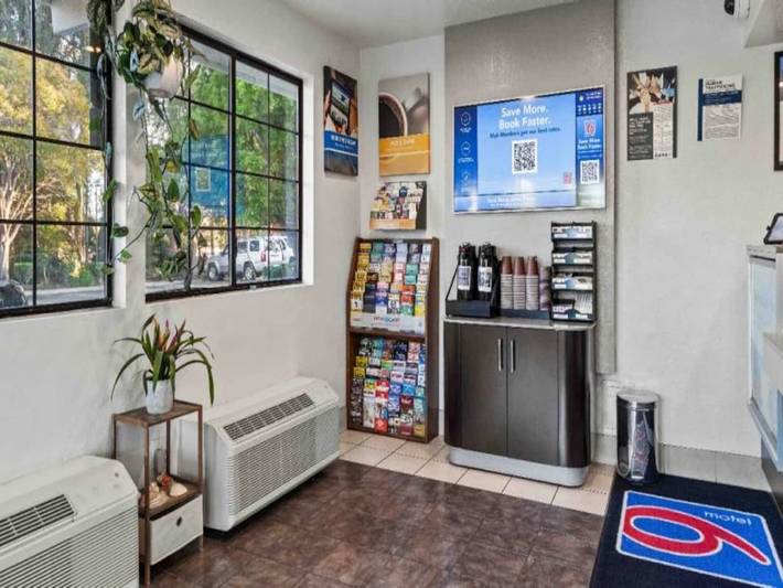 Ganze Wohnung, 2 Queensize-Betten | Nichtraucher, Küche in San Luis Obispo, San Luis Obispo County