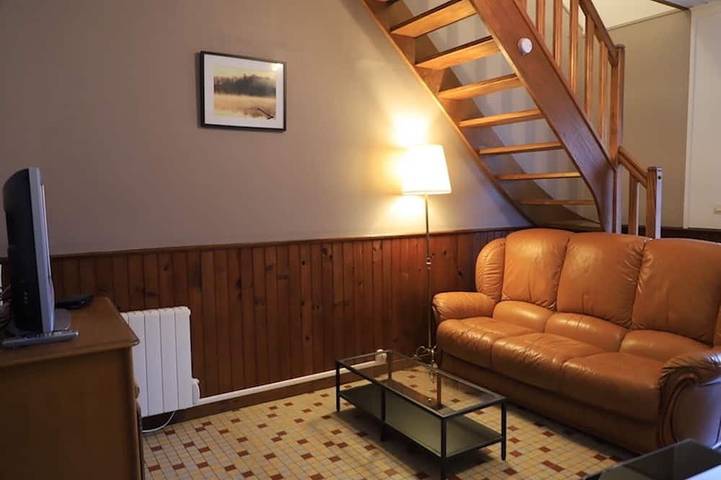 Ganze Wohnung, Air-conditioned, quiet vacation rental on the canal, between Guédélon and the Loire Valley in Ouzouer-sur-Trézée, Montargis und Umgebung