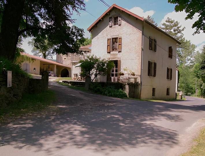 Gîte pour 8 personnes, avec terrasse, animaux acceptés à Nant - 3