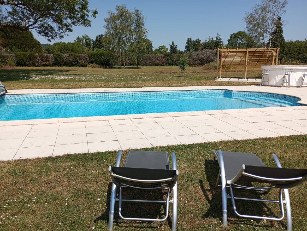 Escapade Romantique: Jacuzzi, Arcade, Piscine privés ! in Soulosse-sous-Saint-Élophe, Neufchâteau