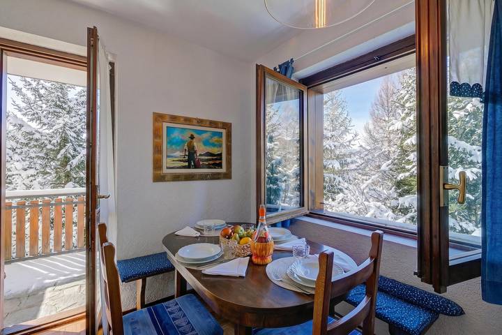 Appartamento intero, Appartamento Il Rio - 8min Walk to Sportinia Lift in Sauze d'Oulx, Via Lattea