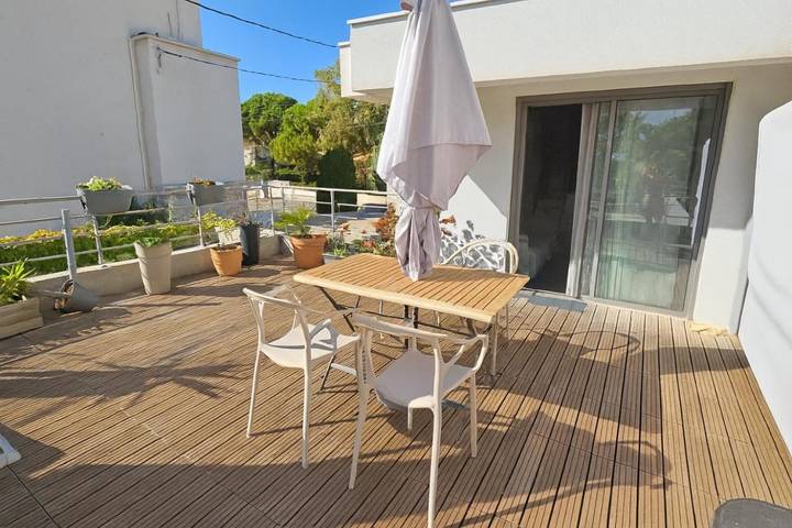 Gîte pour 3 personnes, avec vue et balcon dans La Grande Plage (La Ciotat)