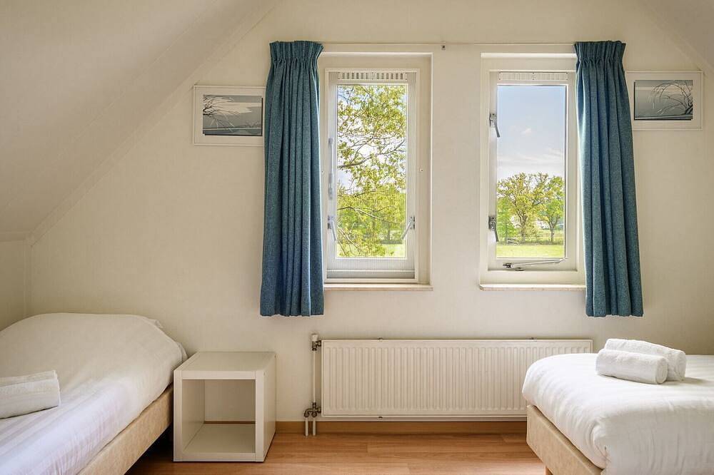 Detached 6-person bungalow in Drenthe