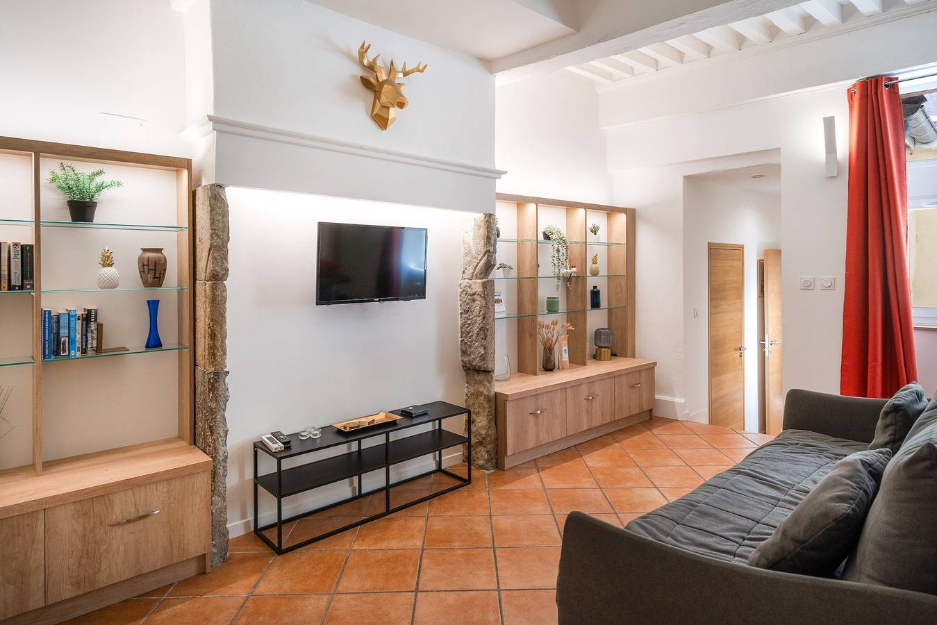 Geheel appartement, Gerenoveerd 1-slaapkamerappartement in Oud Lyon, wijk St-Georges in Fourvière, Lyon