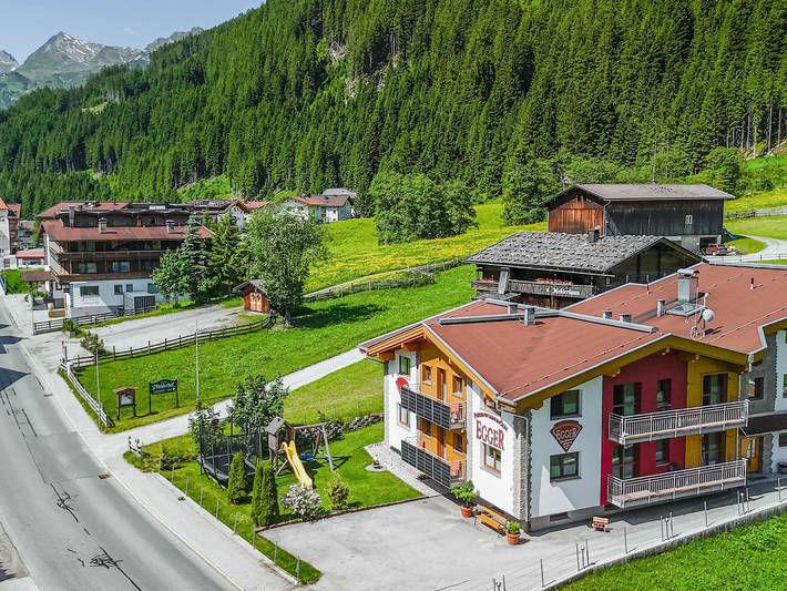 Ferienwohnung für 6 Personen, mit Balkon und Garten sowie Pool in Hintertux - 3