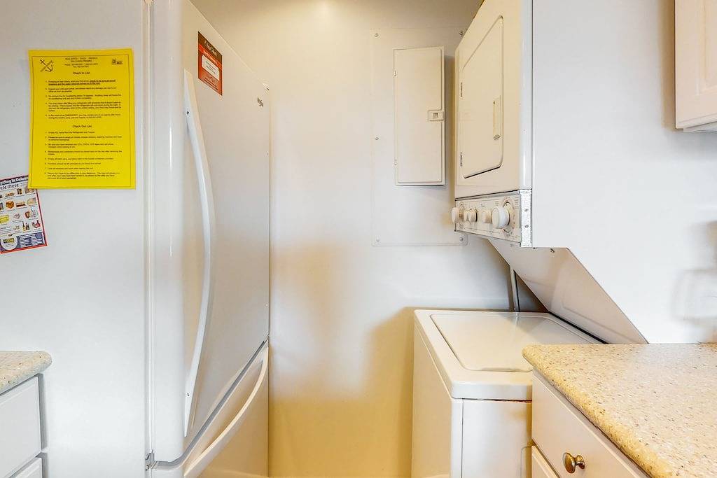 Ganze Wohnung, Sea Colony Second-Floor Condo with Shared Gym, Tennis & Elevator in Sea Colony, Middlesex Beach