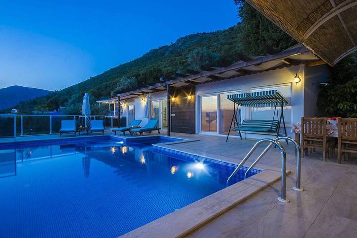 Maison de vacances pour 4 personnes, avec jacuzzi et jardin à Turquie