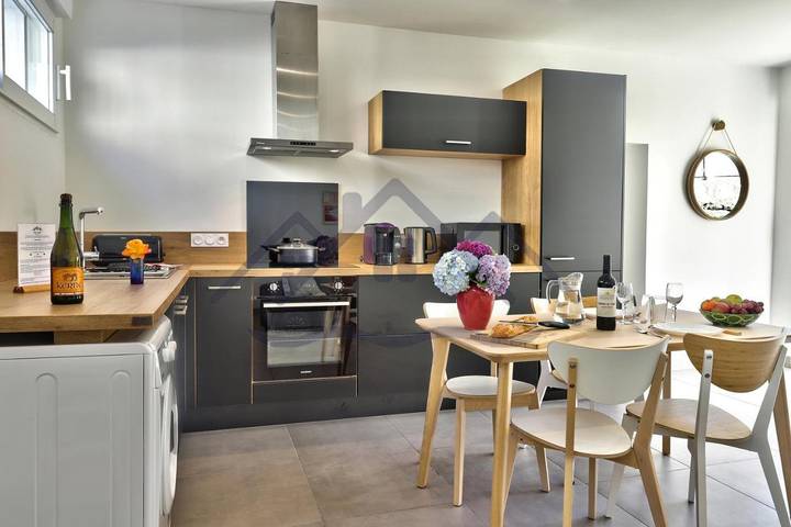 Location de vacances pour 2 personnes, avec terrasse et jardin, animaux acceptés dans Plage Lehan - 3