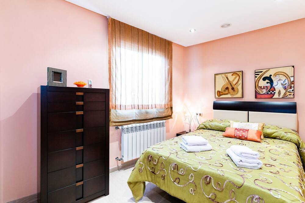 Entire apartment, Apart. en Puerta Real de Granada in Granada, Granada Province