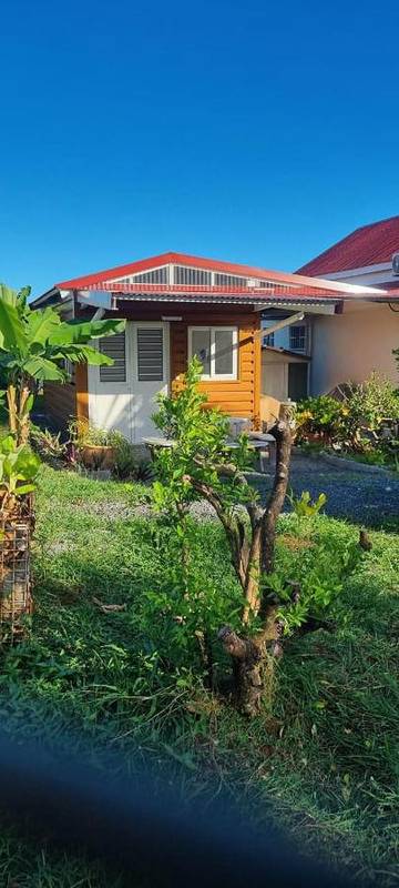 Chambre d’hôte pour 2 personnes, avec vue ainsi que jardin et terrasse à Capesterre-Belle-Eau