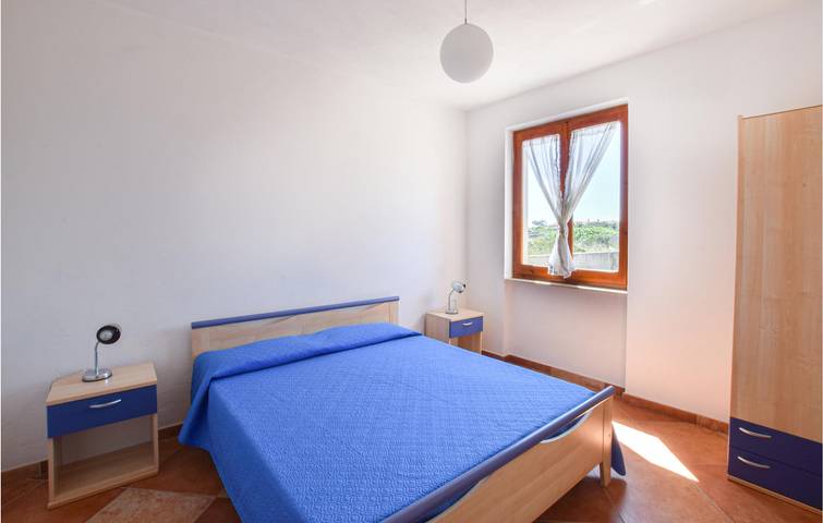 Ganze Ferienwohnung, Apartment am Meer mit Waschmaschine, Parkplatz und E-Bikes in Sa Rocca Tunda, San Vero Milis