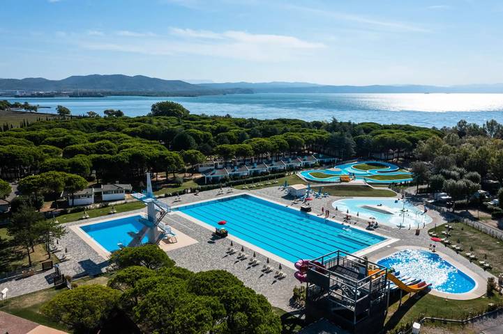 Camping für 5 Personen, mit Ausblick und Terrasse sowie Pool in Friaul-Julisch Venetien