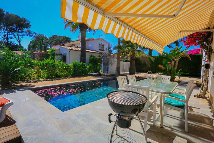 Casa rural para 6 personas, con jardín y terraza en Baix Camp - 2