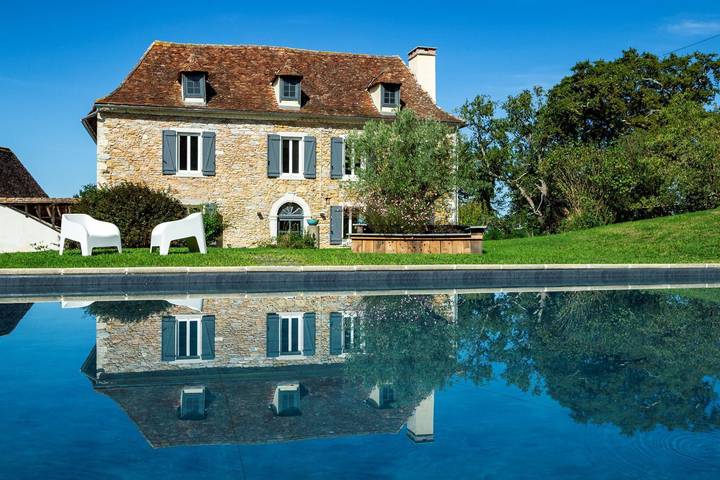 Gîte für 8 Personen, mit Garten und Terrasse sowie Pool, mit Haustier - 1