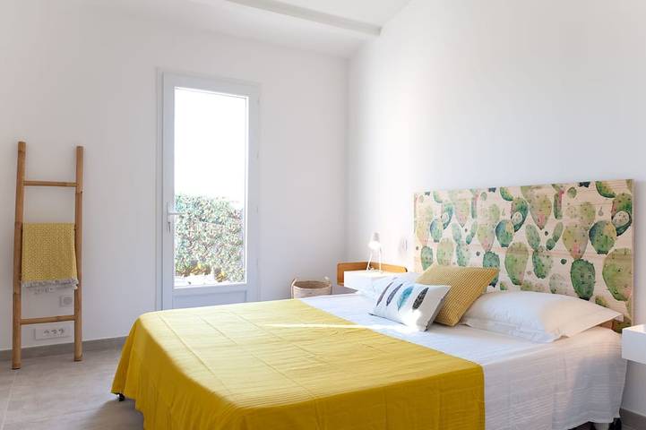 Villa pour 6 personnes, avec terrasse ainsi que jacuzzi et piscine dans Santa Giulia - 2