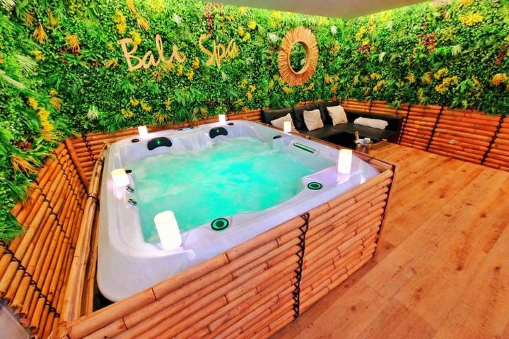 Appartement de vacances pour 4 personnes, avec jardin et jacuzzi