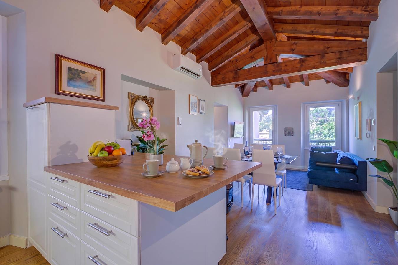 Appartamento intero, Paul | Spacious Central Apart & Garage in Spiaggia delle Rive (Salò), Salò