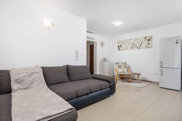 Ganze Wohnung, Ferienwohnung Mario - 4 in Malinska-Dubašnica, Krk