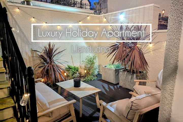 Holiday rental for 4 people, with terrace in Llandudno