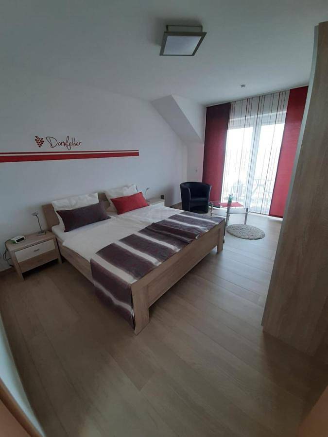 Ferienwohnung für 2 Personen, mit Ausblick und Garten in Leiwen - 2