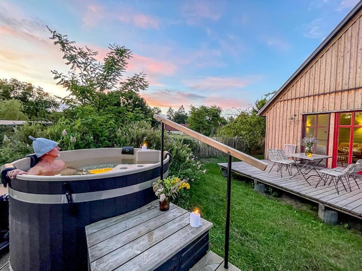 Traumhaff Lotsen Romantik-Ostsee mit Kamin, privates Nordicspa und Boot in Rieth am See, Luckow
