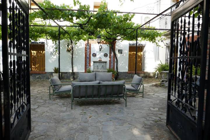 Casa rural para 10 personas, con vistas además de jardín y piscina en Monachil - 2