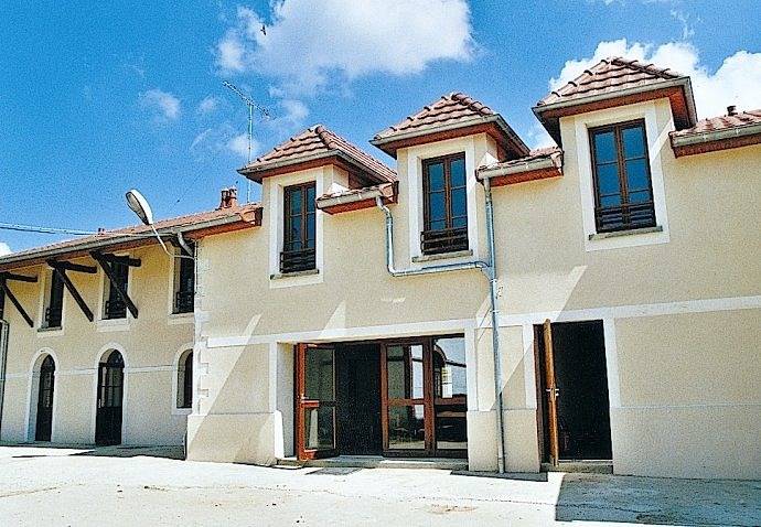 Gîte pour 30 personnes, avec jardin dans Haute-Marne - 2