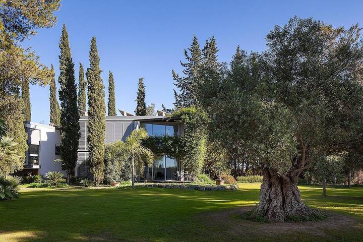 Apartamento para 4 personas, con Terraza y Jardín además de Piscina y Vistas en Espartinas