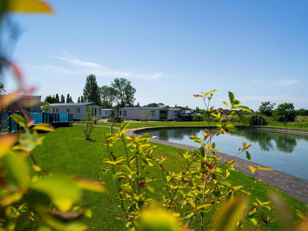 6 berth Superior Caravan - Pet Friendly in Hayling Island, Havant