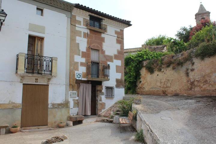 Casa rural para 8 personas, con Balcón y Terraza además de Jardín y Vistas en Tierra Estella