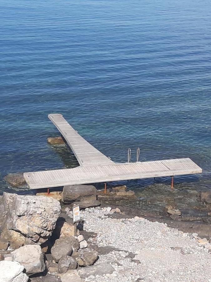 Location de vacances pour 2 personnes, avec piscine et bassin pour enfant ainsi que vue et jardin à Marettimo - 4