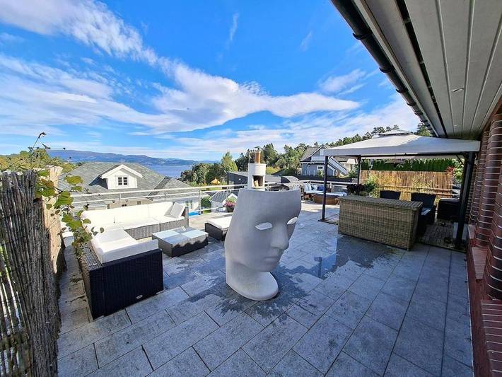 Villa für 6 Personen, mit Terrasse und Ausblick sowie Garten, mit Haustier - 1