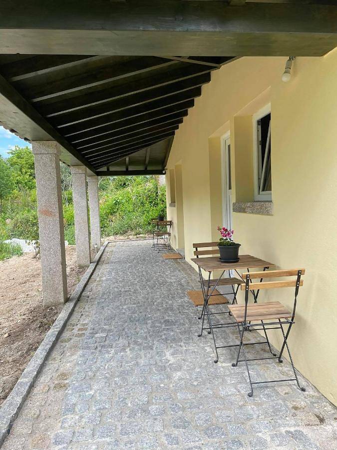 Location de vacances pour 6 personnes, avec jardin et vue, animaux acceptés à Cabril - 4