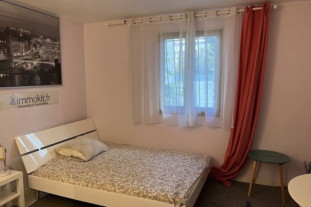 Aubervilliers Maison de Ville Près Métro 7 in Aubervilliers, Sena-Saint Denis