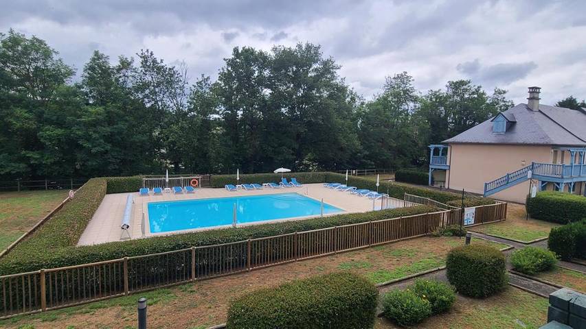 Gîte pour 4 personnes, avec jardin ainsi que vue et piscine à Argentat - 4