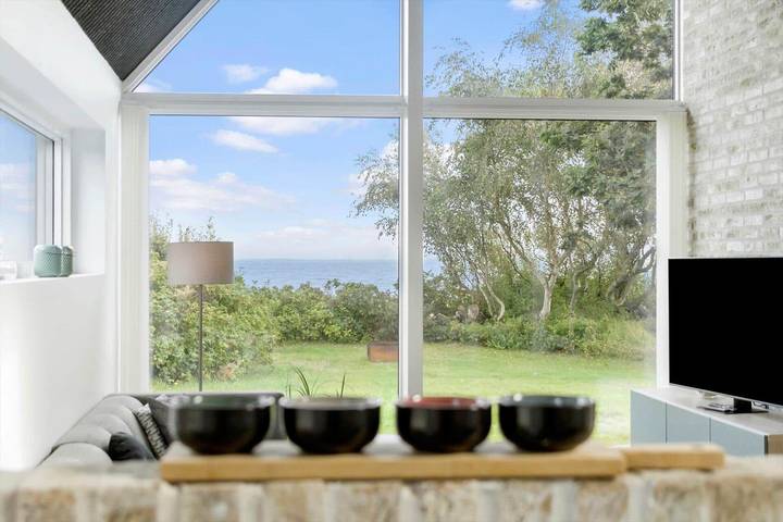 Ferieudlejning for 8 personer, med terrasse og sauna i Saksild