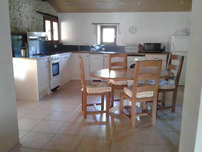 Location de vacances pour 12 personnes, avec jardin à Cravans - 4