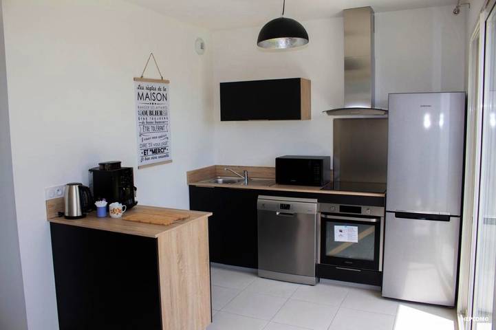 Location de vacances pour 2 personnes, avec terrasse à La Fare-les-Oliviers - 3