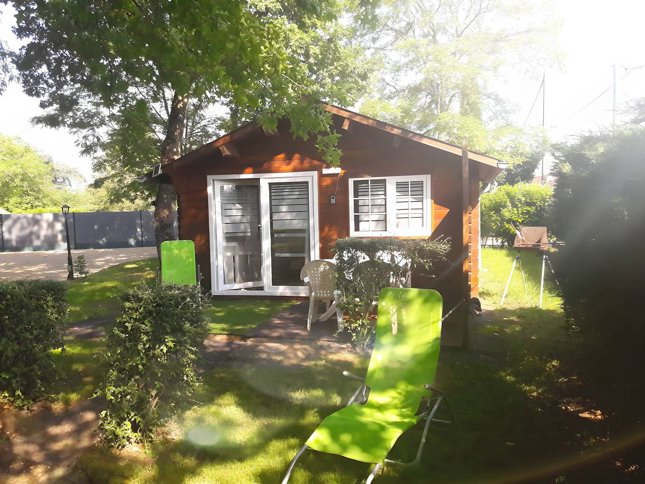 Chalet 'delachapelle - Zoo a 4 km' con terraza privada, jardín compartido y Wi-Fi in Noyers-sur-Cher, Región de Romorantin-Lanthenay