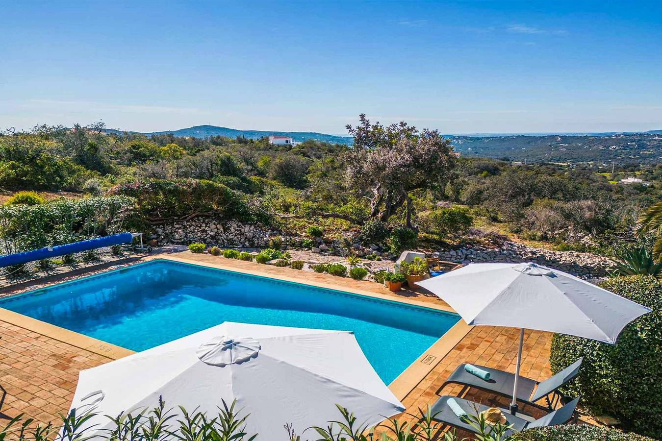 Villa für 4 Personen mit Terrasse in Santa Bárbara de Nexe, Faro Distrikt