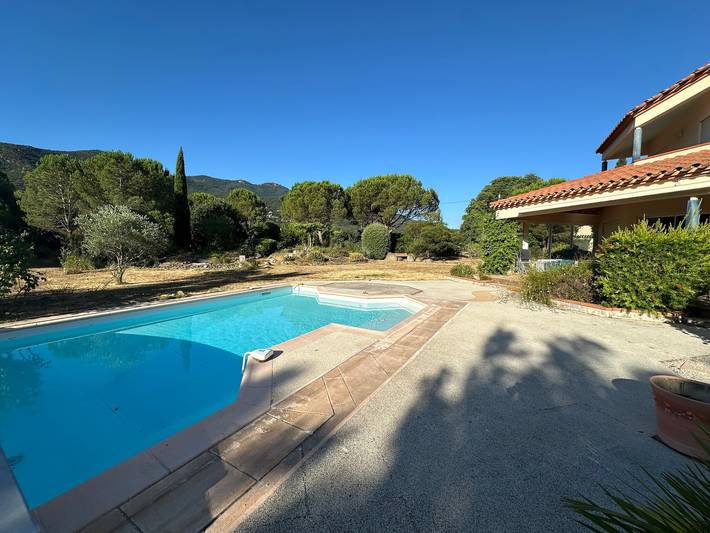 Location de vacances pour 10 personnes, avec Balcon ainsi que Terrasse et Jardin à Laroque-des-Albères - 2