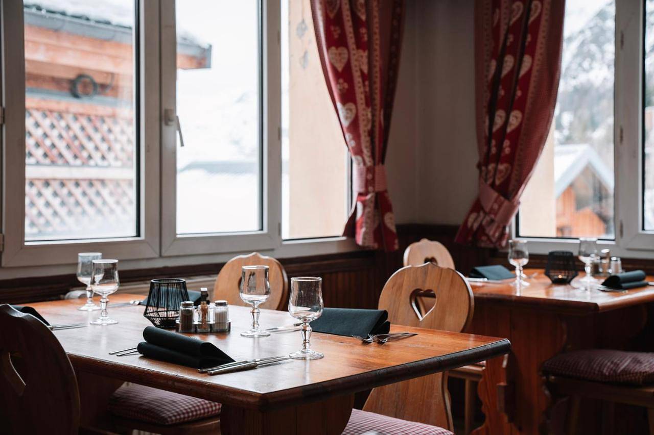 Twin Room in Vénosc, Les Deux Alpes