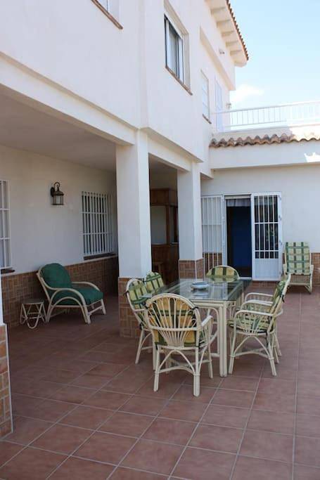Chalet a 100m de la playa in Torrevieja, Costa Blanca