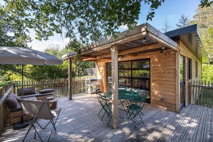 Parque de vacaciones para 5 personas, con piscina y sauna además de terraza y jacuzzi, Se admiten mascotas - 1